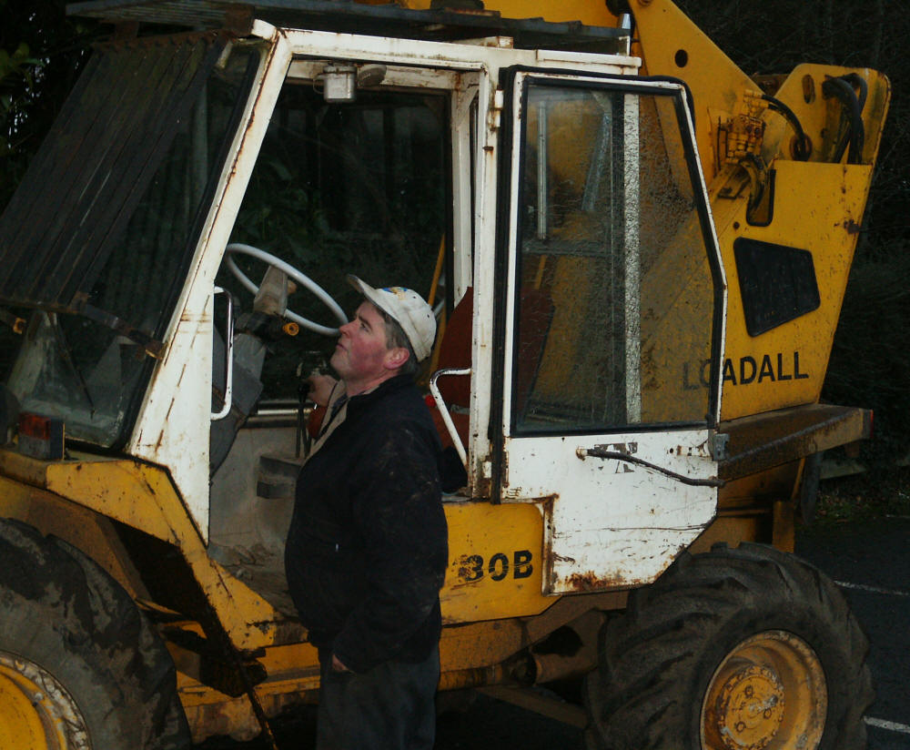 M Duggan loadall jcb